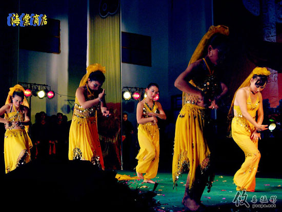 鸾山镇举办“祖国颂”庆祝建国60周年文艺晚会