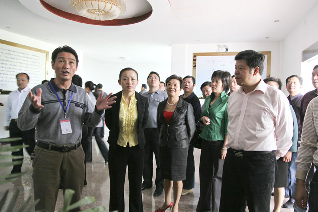 攸县党政考察团到我县考察