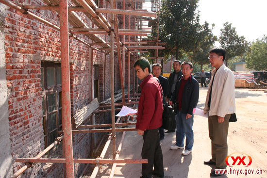 国家发改委稽查办来攸督查乡镇卫生院建设情况