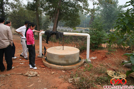 民生实事：今年我县已增添两千农户用沼气