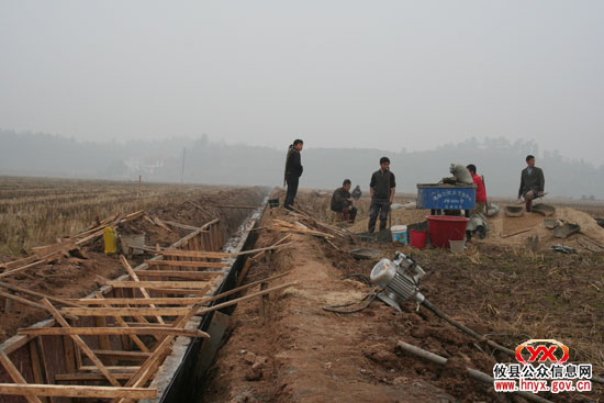 乡镇见闻：湖南坳乡冬修水利热火朝天