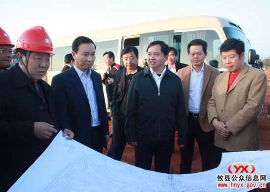 副省长陈肇雄一行来我县考察工业经济发展和全民创业工作情况