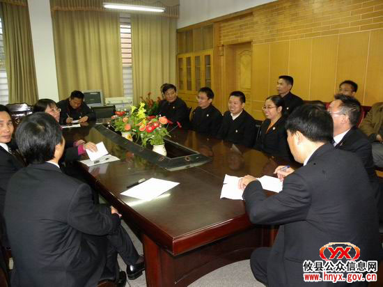 省督导评估团对攸县一中开始进行督导评估