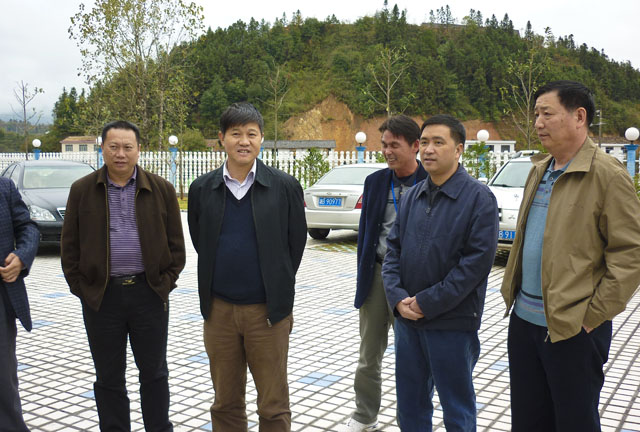 省畜牧水产局局长曹英华到炎陵县调研养殖业产业化建设