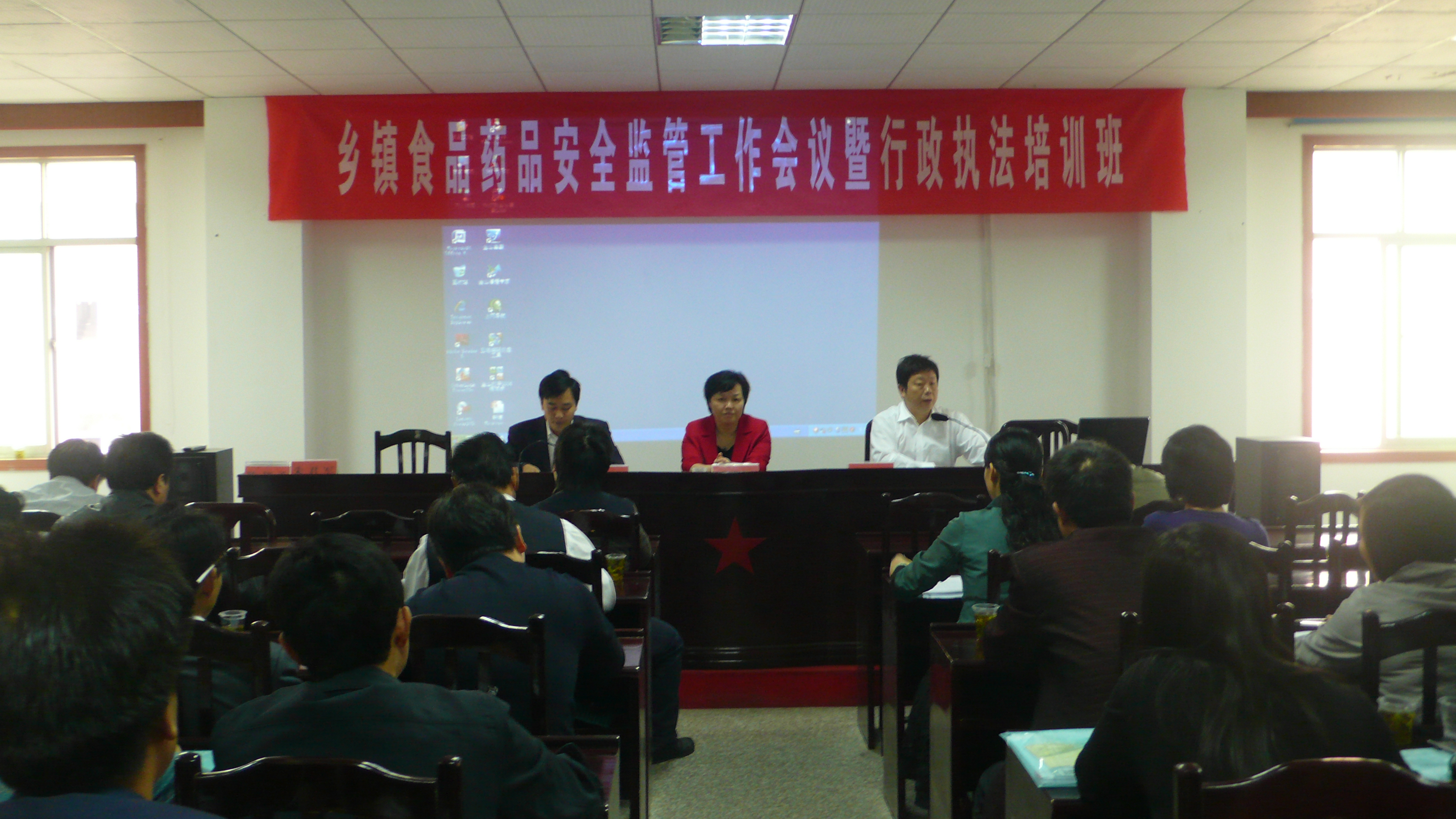 民生实事：我县深入推进农村药品“两网”建设