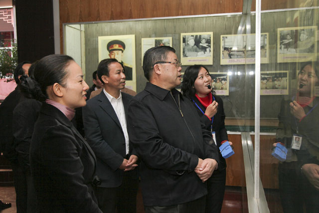 胡彪在炎陵考察