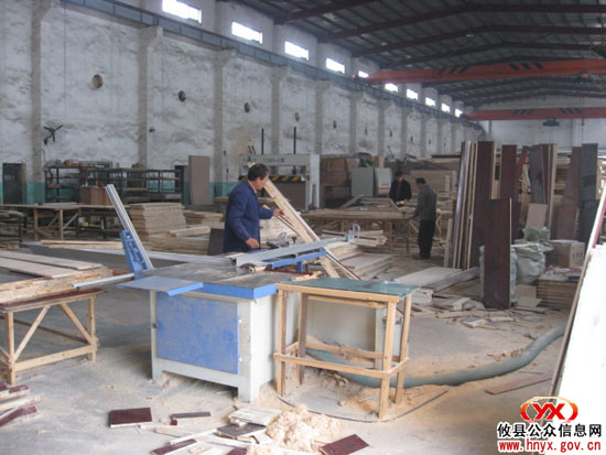 三百兴工：网岭镇筑巢引凤产业发展添活力