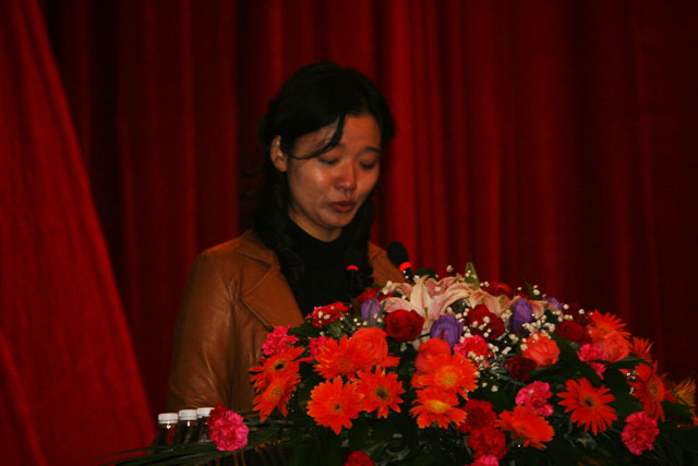 炎陵县举行贺秀连同志先进事迹报告会