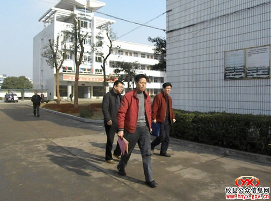 我县10所学校接受省合格评估验收工作结束