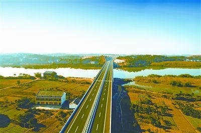 途径攸县的衡炎高速号称“五彩公路”今日胜利通车