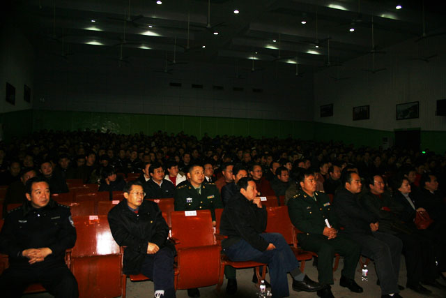 炎陵县举行贺秀连同志先进事迹报告会
