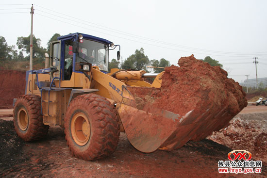 十大重点工程：县城内环路建设土方工程已完成60%