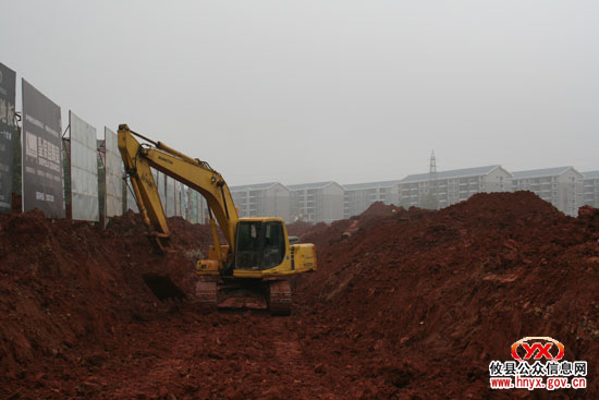 十大重点工程：县城内环路建设土方工程已完成60%