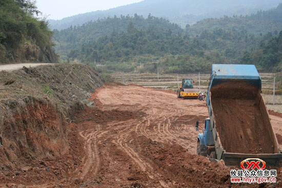 乡镇见闻：S315柏市段建设工地一片繁忙