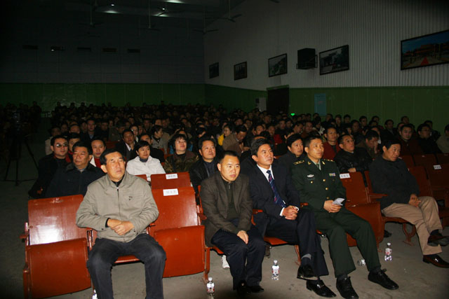 炎陵县举行贺秀连同志先进事迹报告会