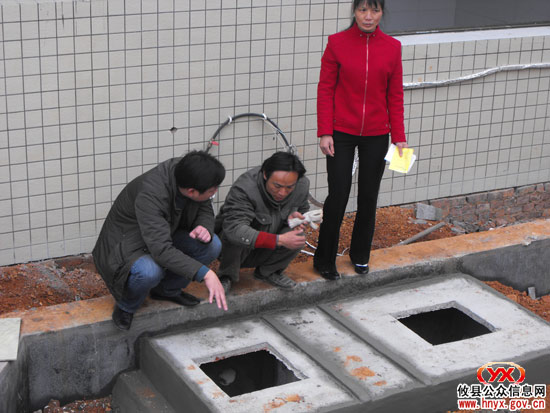 市爱卫检查组深入我县有关乡镇村组检查爱卫工作