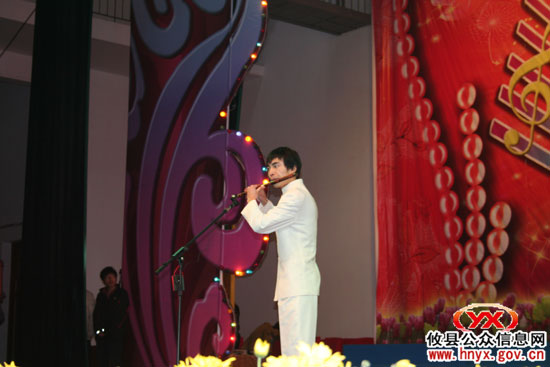 一中校庆：载歌载舞欢庆一中建校70周年