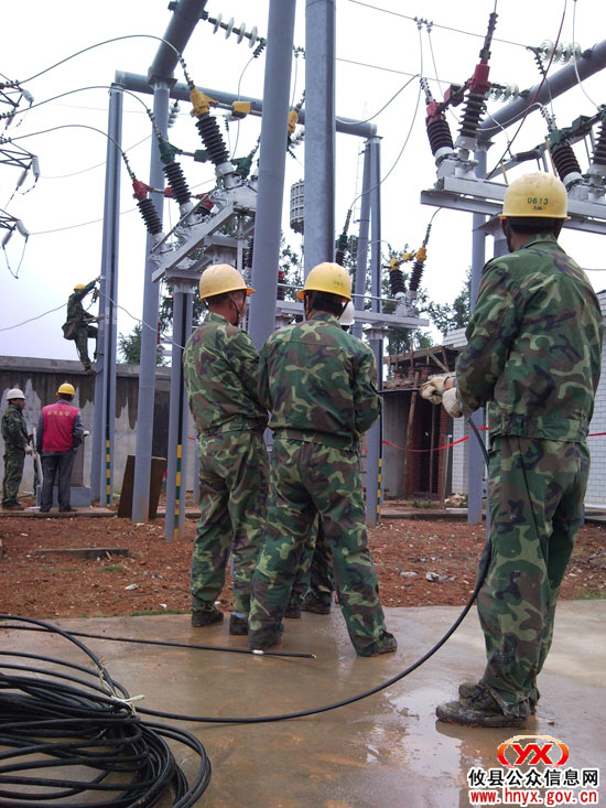 县电力部门加紧建设农网光缆通信工程