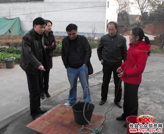 市爱卫检查组深入我县有关乡镇村组检查爱卫工作