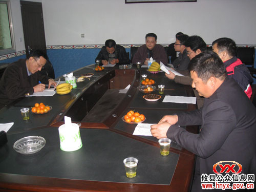 市委宣传部副部长李湘怀一行到网岭镇罗家坪村考察