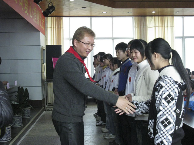 茵佳妮•希望工程捐资助学活动在炎举行