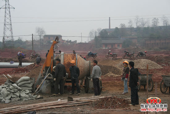 元旦见闻：县城的美丽离不开他们