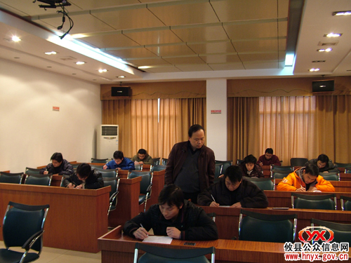 湘化机公司营销人员参加业务技能考试