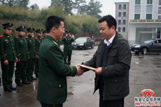 县长胡湘之一行走访慰问部分困难群众和离退休干部