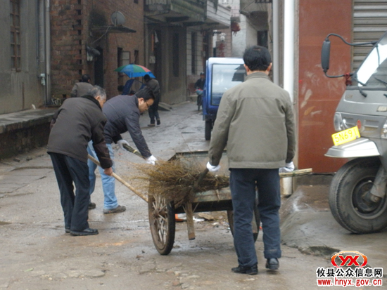 喜迎虎年：皇图岭镇开展“大洁净、保畅通”集中行动