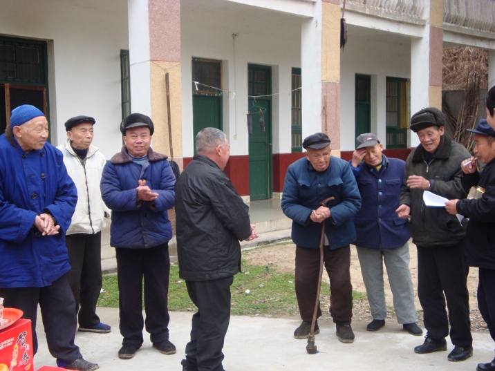 龙凤乡网站组织春节敬老爱老活动