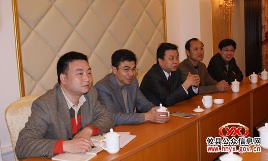 攸县“三级干部”们认真讨论邝邹飞书记的大会报告