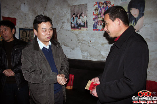 县长胡湘之一行走访慰问部分困难群众和离退休干部