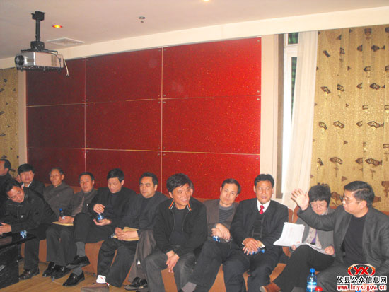 攸县“三级干部”们认真讨论邝邹飞书记的报告（续）