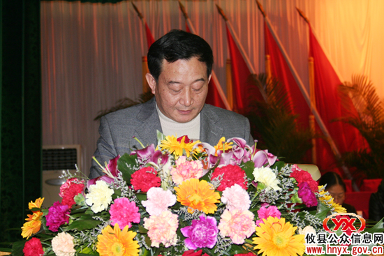 攸县十五届人大四次会议召开预备会议