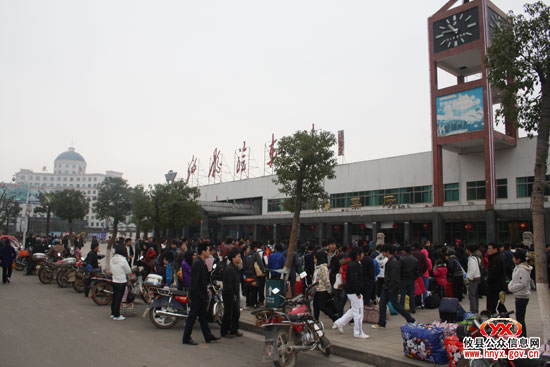 元宵节后，攸县汽车站再次迎来返程客流高峰