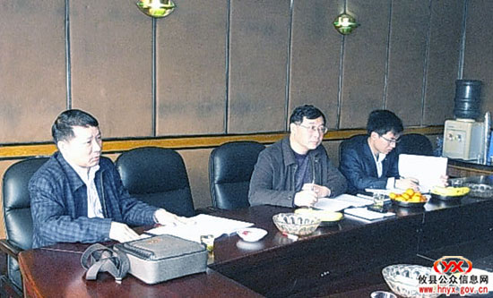 攸县人大常委会副主任谭小宁一行到县公安局调研工作