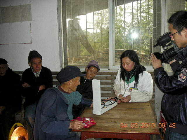 炎陵县个私协会积极开展“学雷锋纪念日”活动