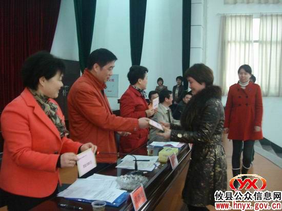 全县广播电视工作会议昨日召开