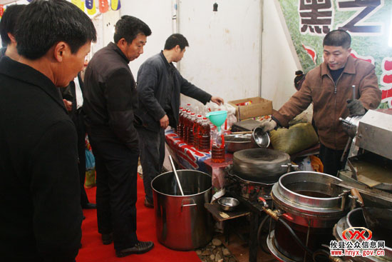 攸县首届美食&middot;商品博览会今日正式开幕