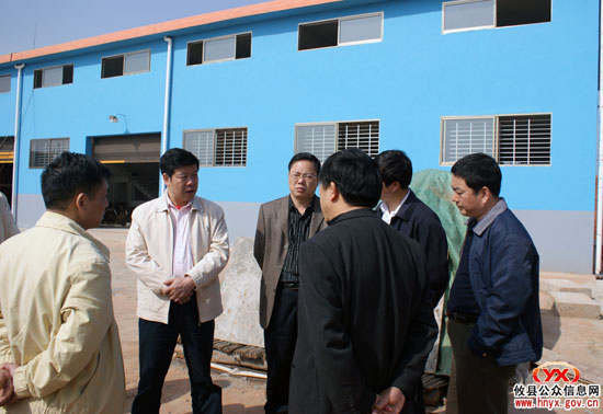 攸县县委书记邝邹飞到新市镇调研农业生产