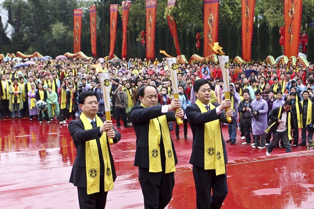 清明社会各界祭祀炎帝陵大典在炎陵隆重举行