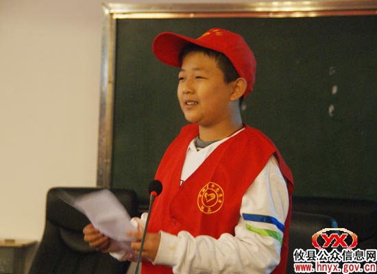 “我当小交警”青年志愿者活动在攸县拉开帷幕