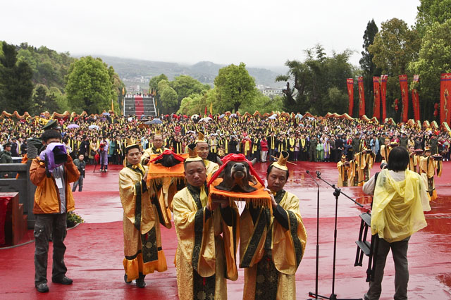 清明社会各界祭祀炎帝陵大典在炎陵隆重举行