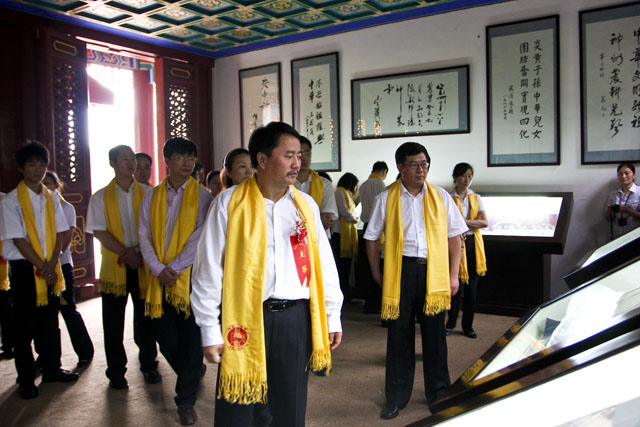 威胜集团隆重举行祭祀炎帝陵典礼并为炎帝陵建设捐款百万元