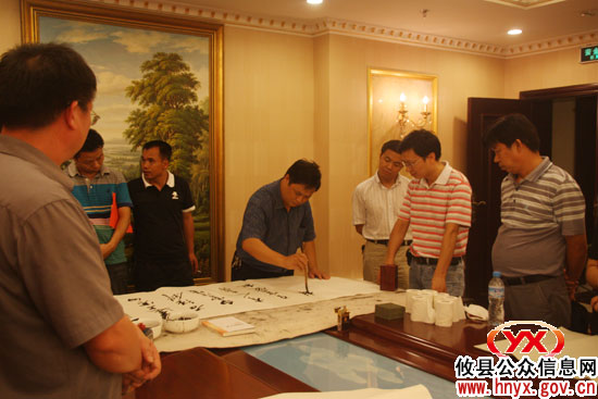 炎陵、攸县两地书法协会举行联谊笔会