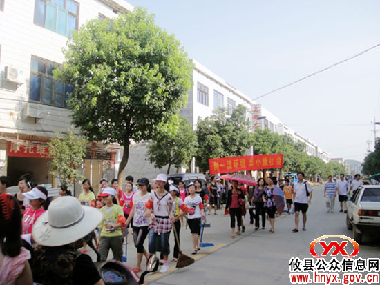 “洁净大行动”：丫江桥镇组织千余师生深入农家开展“规劝”