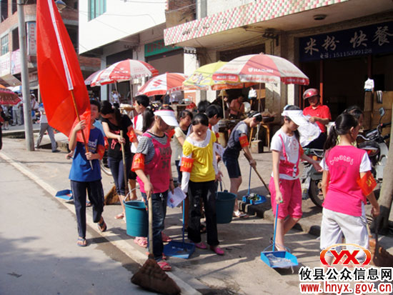 “洁净大行动”：丫江桥镇组织千余师生深入农家开展“规劝”