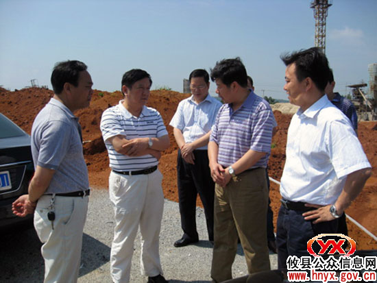 市委常委、政法委书记毛爱良一行调研干法水泥项目建设情况