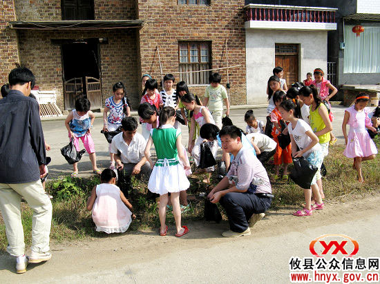“洁净大行动”：鸾山镇漕泊学校深入宣传“洁净家园、美化环境”