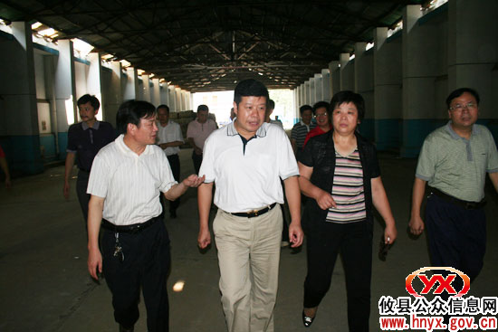 黄曙光一行来攸县调研粮食生产和收购工作